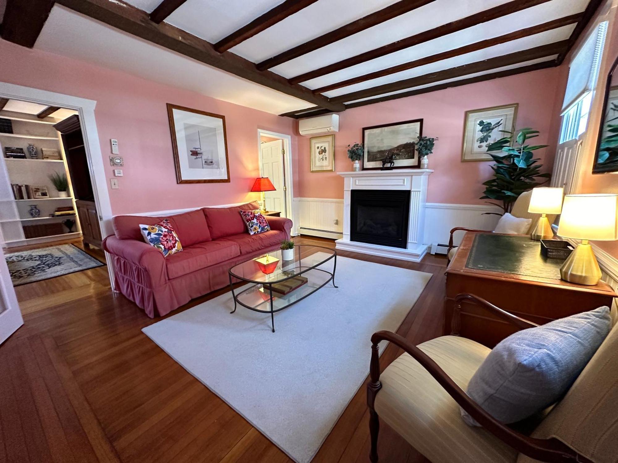 Entire Historic 5 Bed 5 Bath Inn Sleeps 17 Torre di Torre di Newport Esterno foto